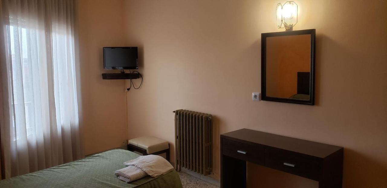 Hotel Balfagon カランダ エクステリア 写真