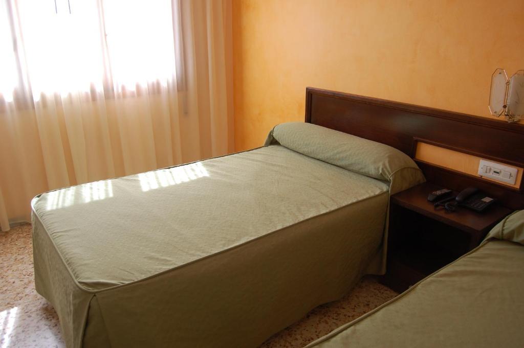 Hotel Balfagon カランダ 部屋 写真